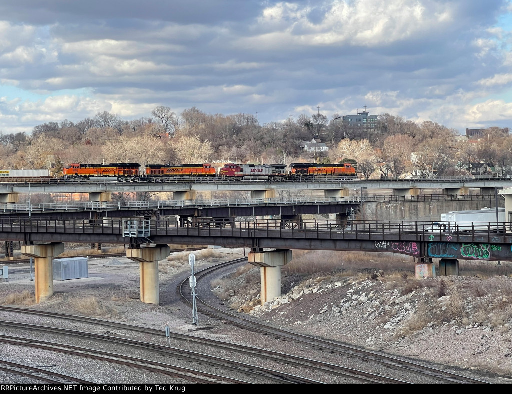 BNSF 3756, 4712, 4116 & 3695